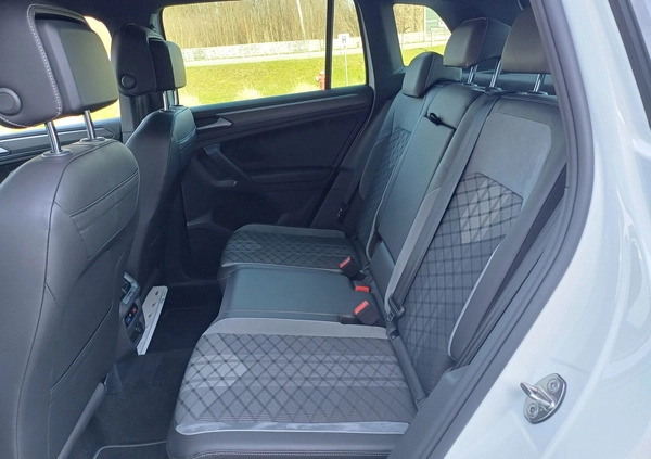 Volkswagen Tiguan cena 144900 przebieg: 73413, rok produkcji 2021 z Lubliniec małe 379
